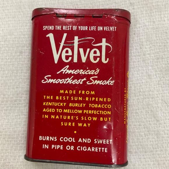 Vintage Velvet Pipe & Cigarette Tobacco Tin Collectible - Picture 4 of 11
